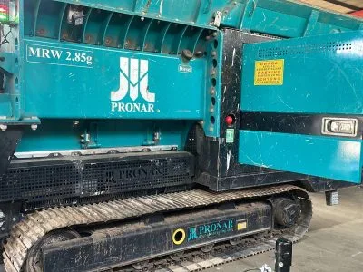 Used Pronar MRW slow speed shredder - twin shaft waste shredder, volume reduction equipment, mobile primary shredder