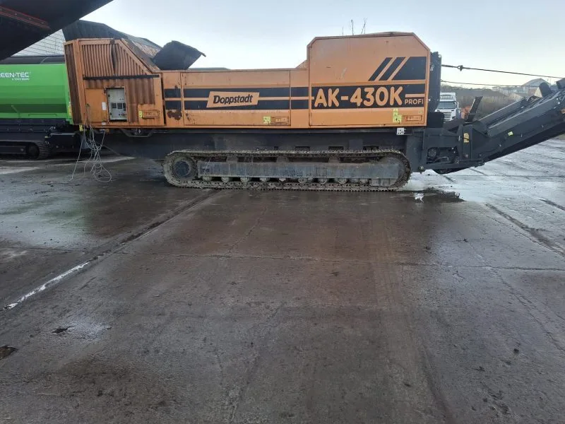 Used Doppstadt AK430K 2006 Used Doppstadt AK430K 2006 - high speed wood shredder, green waste grinder, mobile green recycling