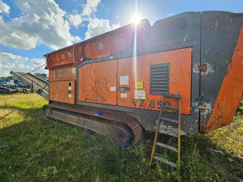 WhatsApp Image 2025-02-20 at 10.19.52_06472289 WhatsApp Image 2025-02-20 at 10.19.52_06472289