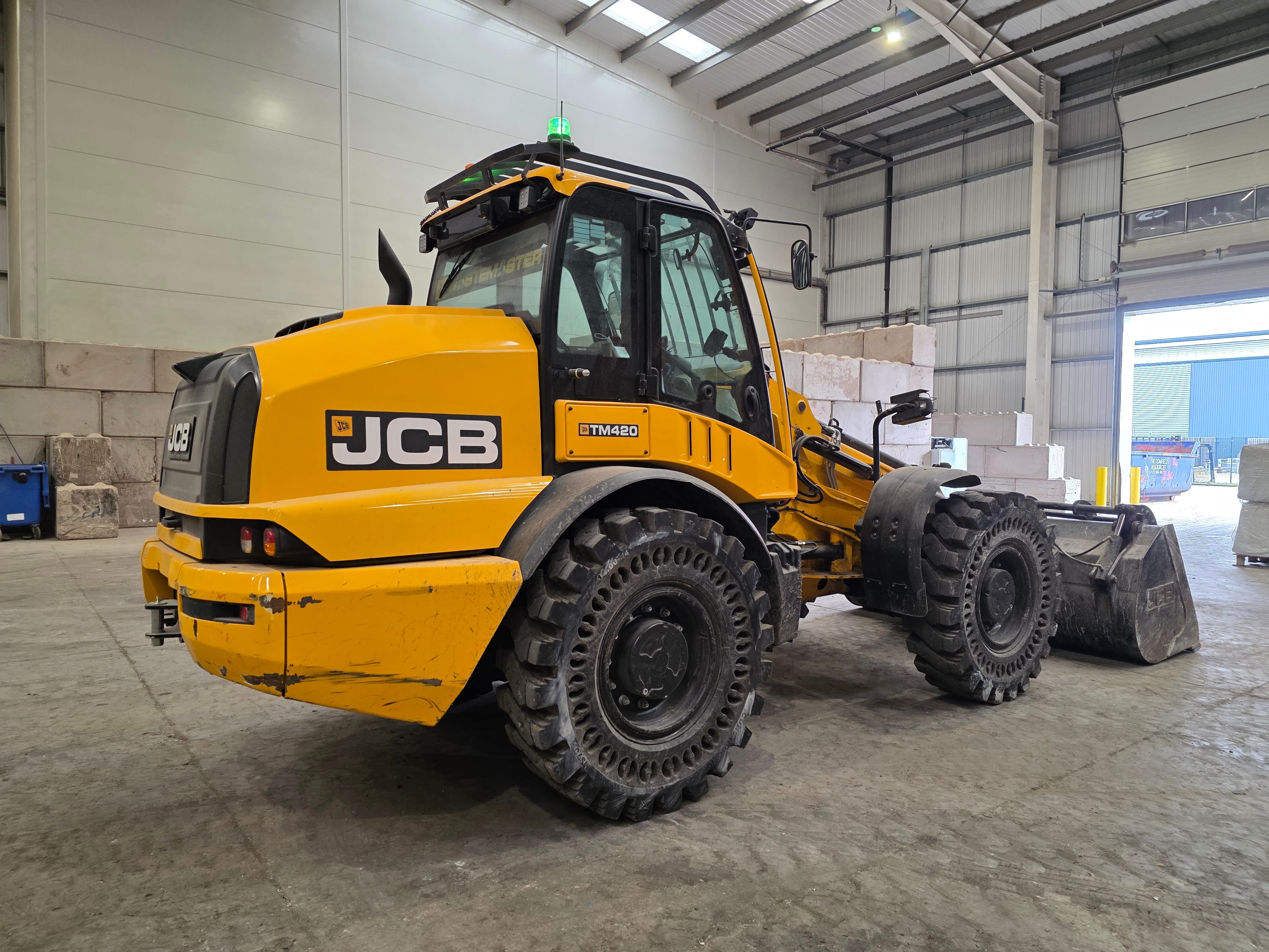 JCB TM4 20 C SV wheeled telescopic loader - organic waste management handler, heavy duty telehandler shovel, materials handling pivot steer