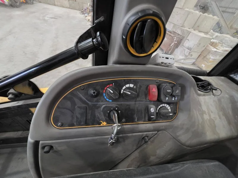 JCB TM4 20 C SV wheeled telescopic loader JCB TM4 20 C SV wheeled telescopic loader - bulk refuse handling machine, agricultural recycling wheel shovel, pivot steer material handler