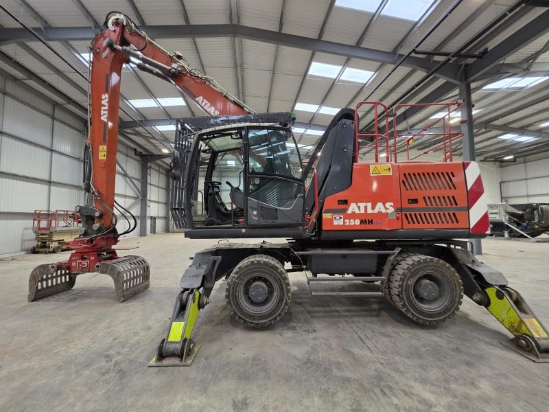 Atlas 250 MH Material Handler