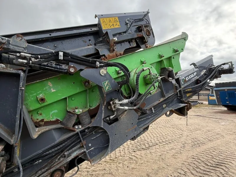 2022 EvoQuip Cobra 290R available UK — just 3,300 hrs. Mobile impact crusher perfect for tight sites & recycling ops. Full specs & photos at OVS Recycling Ltd. 2022 EvoQuip Cobra 290R available UK — just 3,300 hrs. Mobile impact crusher perfect for tight sites & recycling ops. Full specs & photos at OVS Recycling Ltd.