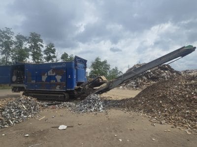 Teuton Z 55 slow speed shredder for wood waste and commercial recycling - single shaft refuse processing mill, industrial plastic sizing tool