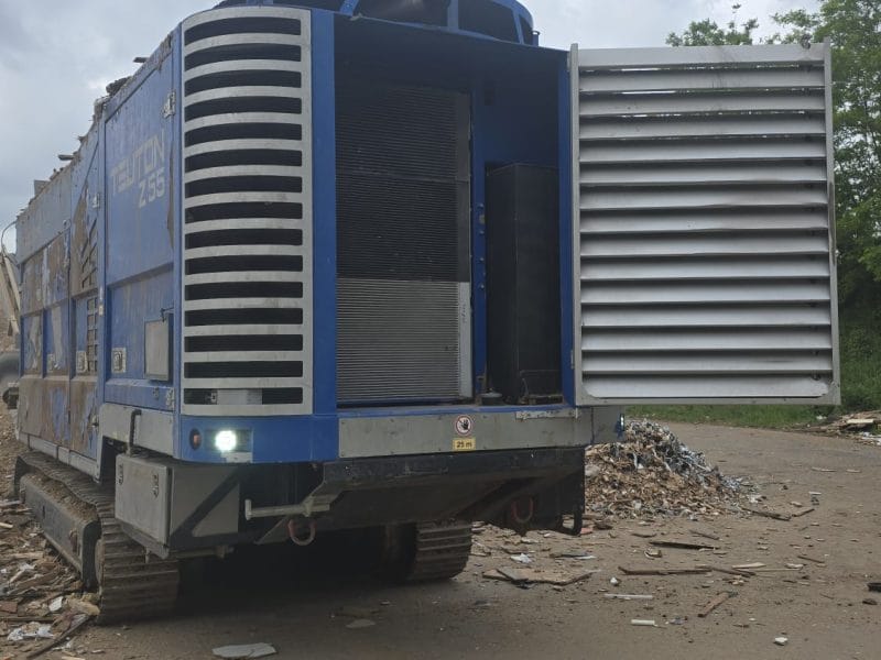 Hammel VB 950 DK — Used Hammel VB 950 DK slow speed shredder for sale — 2021 dual shaft recycling shredder for wood waste and C&D processing Hammel VB 950 DK — Used Hammel VB 950 DK slow speed shredder for sale — 2021 dual shaft recycling shredder for wood waste and C&D processing