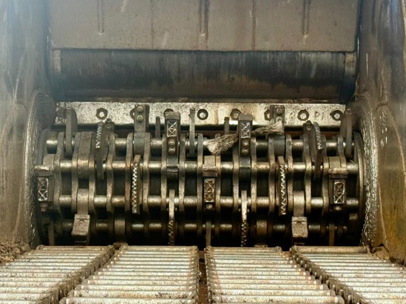 peterson-2710d-horizontal-grinder-rear