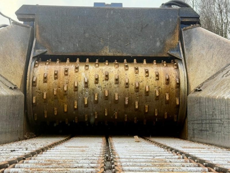 peterson-2710d-new-drag-chains-infeed